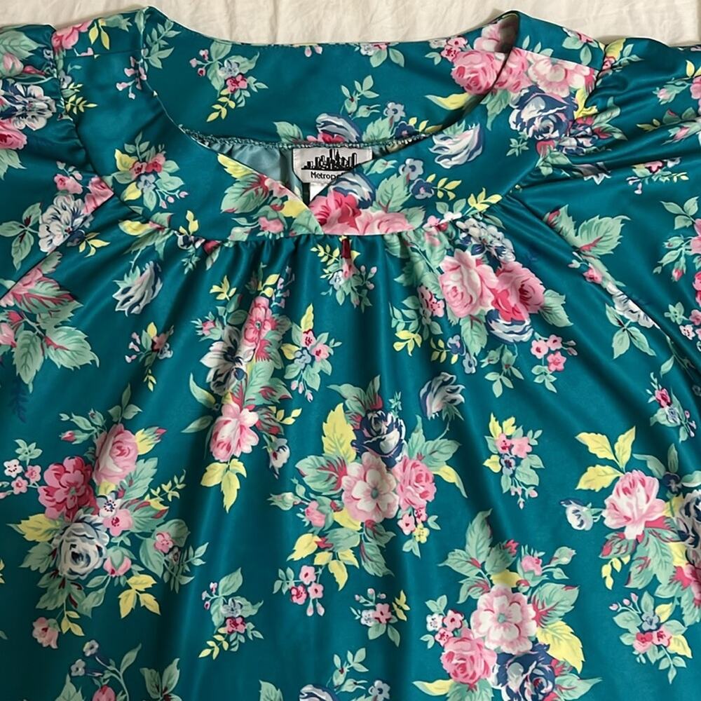 Vintage nightgown Size 1X-2X - Picture 7 of 14